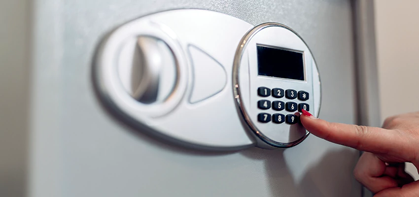 Jewelry Safe Cracking in Taft, California