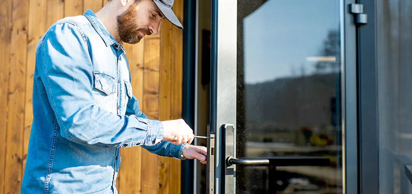 Frameless Glass Storefront Door Locks Replacement in Taft, CA