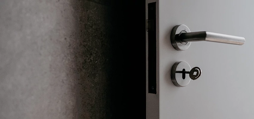 Front Door Handle Repair And Installation in Taft, CA